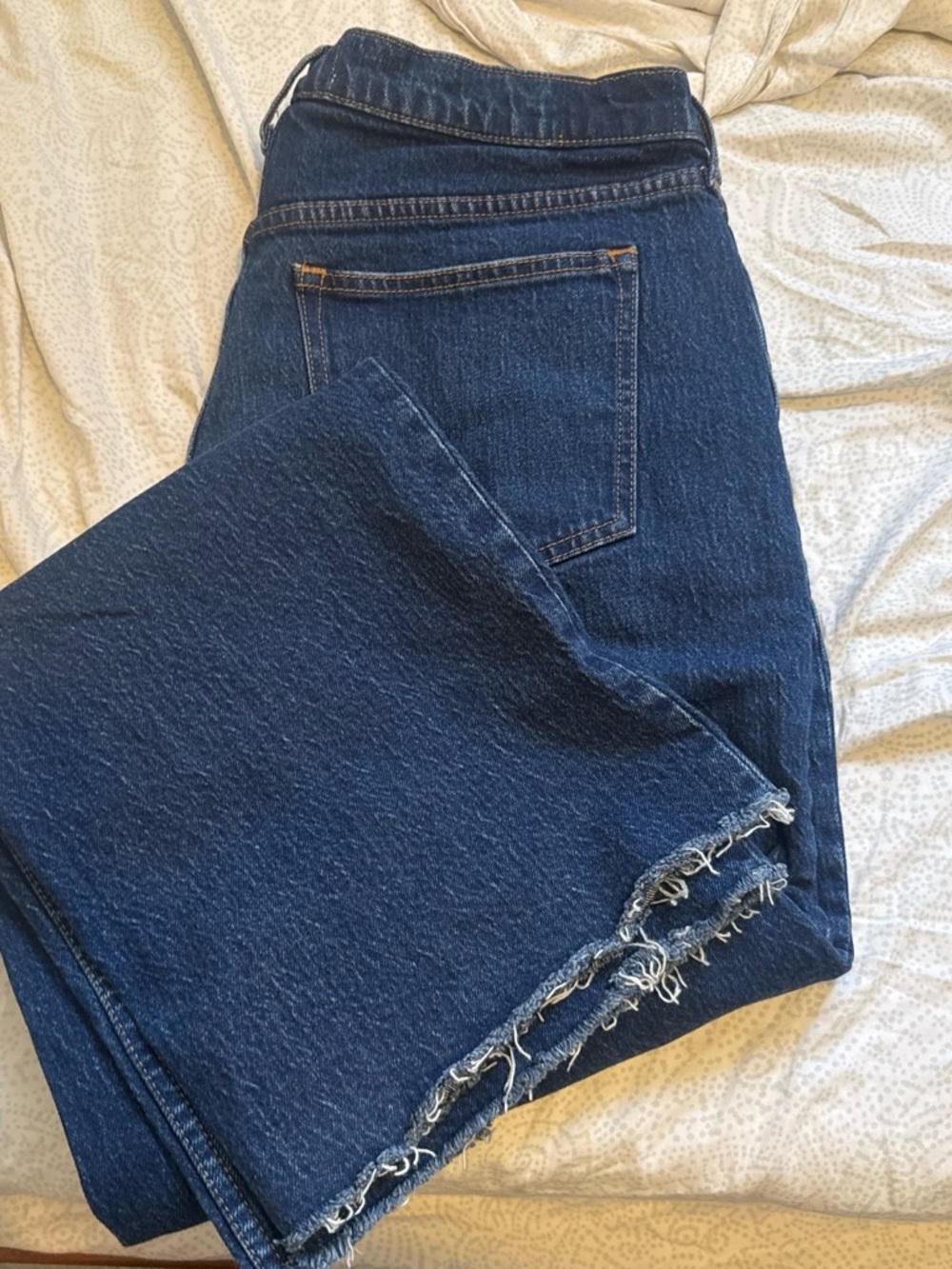 Abercrombie & Fitch Dark Blue High-Rise LONG Jeans with Raw Hem